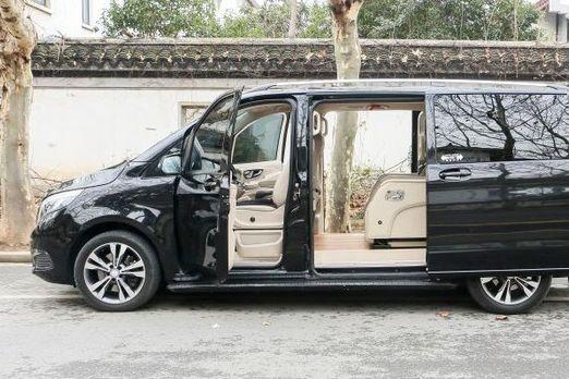 奔驰V级260 改装航空座椅 游艇柚木地板 舒适性豪华感吊打埃尔法