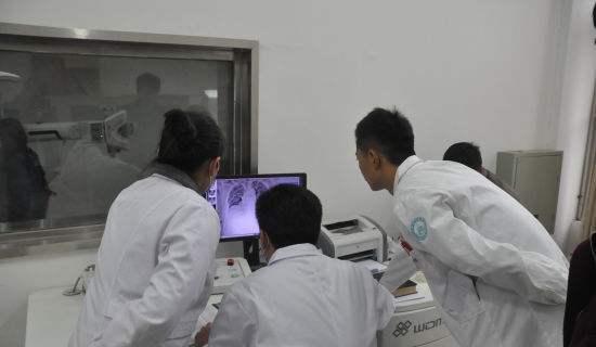 2岁宝宝干哭不流泪, 婆婆认为是装哭, 医生说出