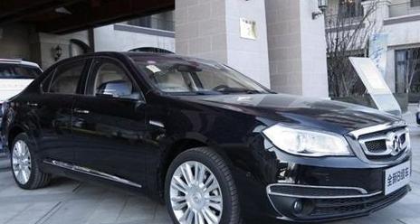 花20多万买一部年销量个位数的国产车，被人嘲笑人傻钱多