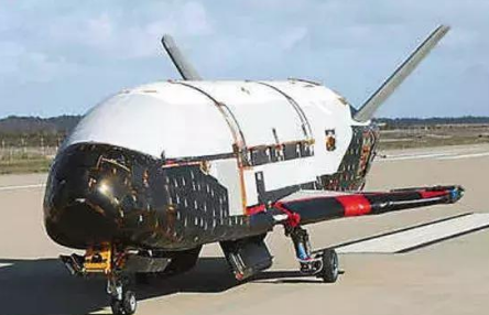 美国在太空的秘密武器竟然是X37B,我国的