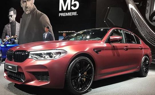 史上最快的宝马M5，3.4秒破百，全新一代M5登录广州车展