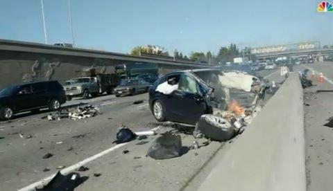 又是特斯拉撞后起火，为何“火”的总是电动车