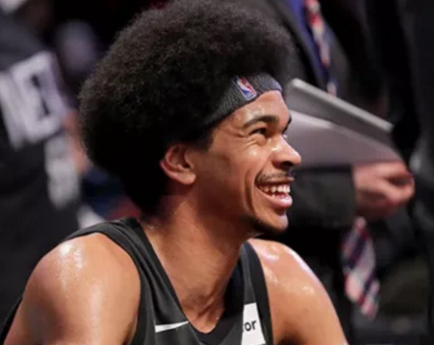 他是2018年NBA篮网新秀,获得最佳新人盖帽称