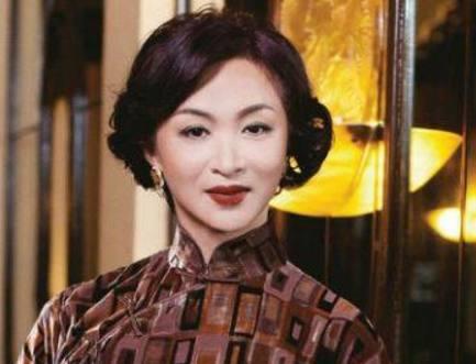 网友问金星:你是男的还是女的?金星四字回答