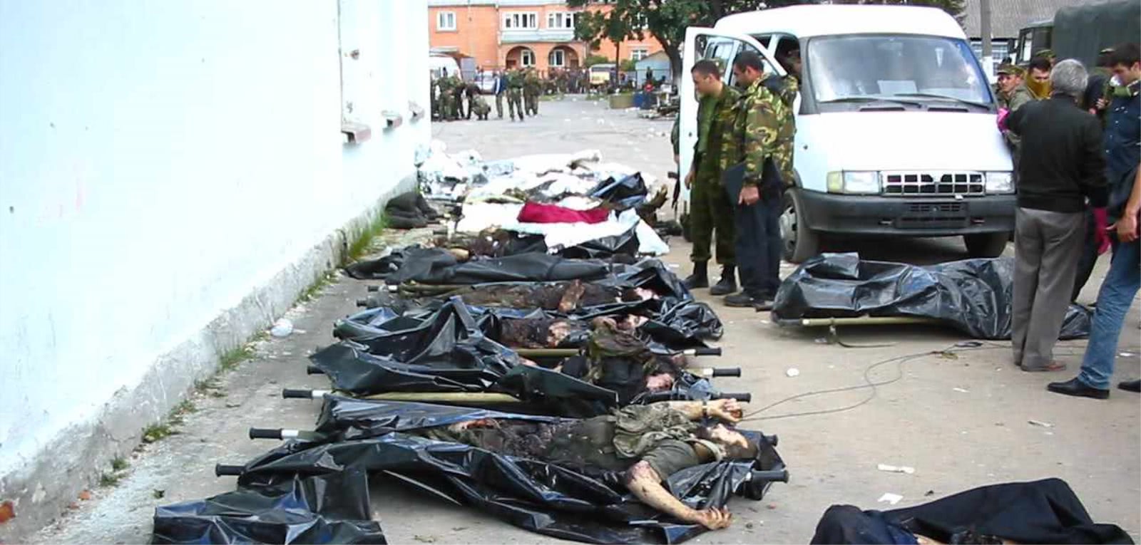 俄式反恐的经典案例!因激怒恐怖分子,上千人只