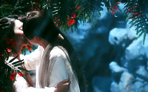 邓伦采访中这样评价了热巴和杨紫，网友:就知道这样