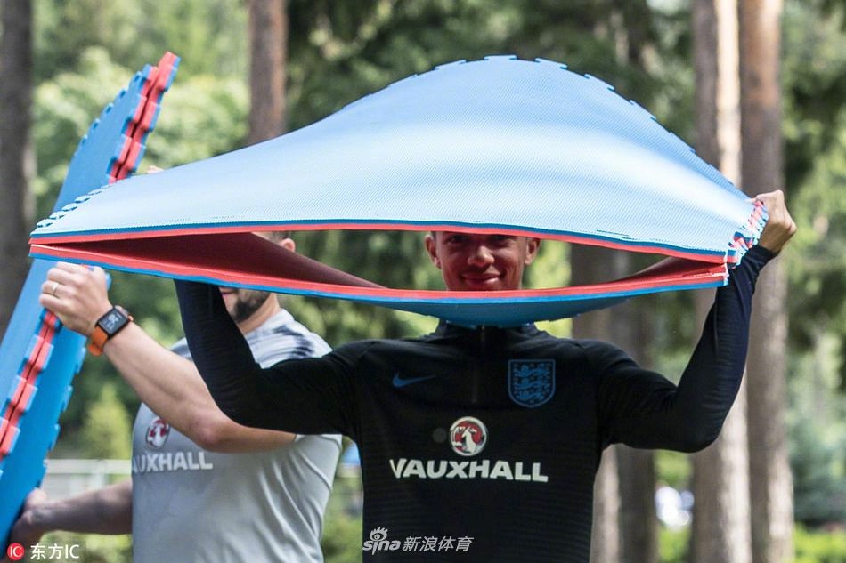 英格兰的快乐足球,快乐训练,了解一下。我是服