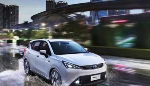 传祺又推全新MPV, 缩小版的GM8? 这是与别克干上了