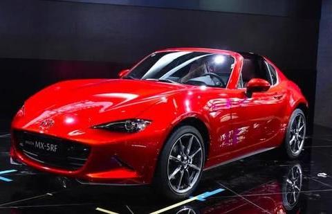 双门双座式敞篷小跑,颜值美到极致,开出去都不信只要30来万!