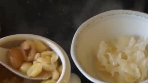 莲子太硬煮不烂?沙县老板教你一招,只需水里放