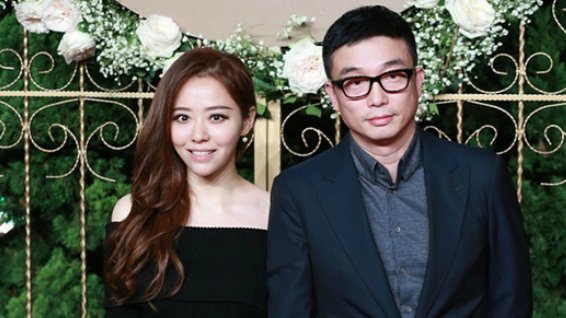 张靓颖深夜点赞和冯珂分手的微博,暗指冯珂是狗屎,后悔不听劝阻