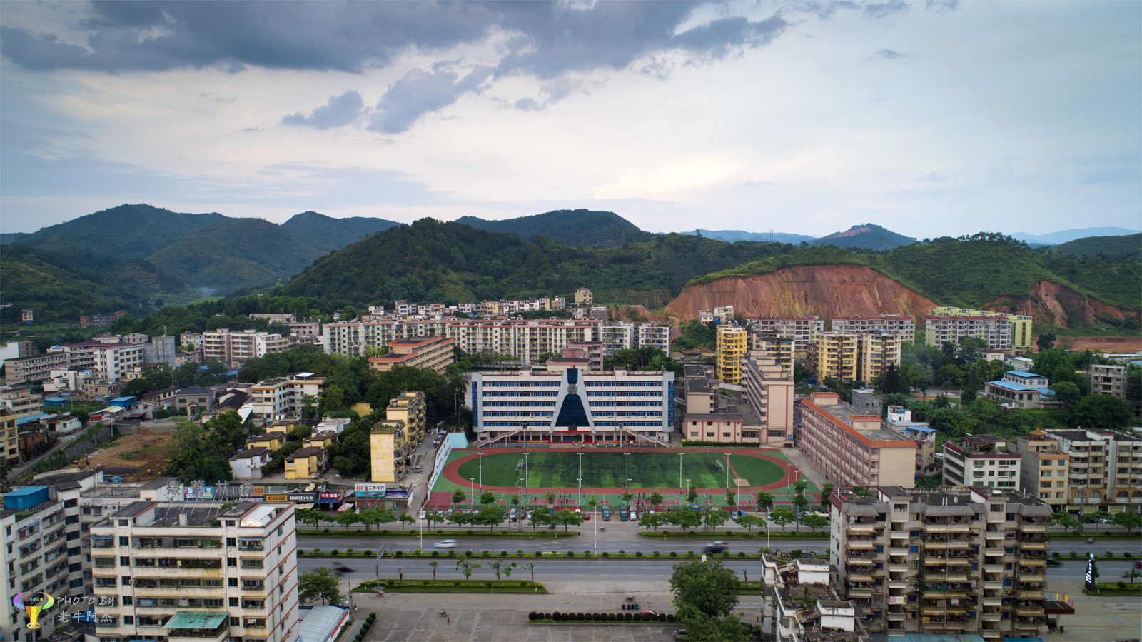 航拍肇庆封开县城新城区景色一组