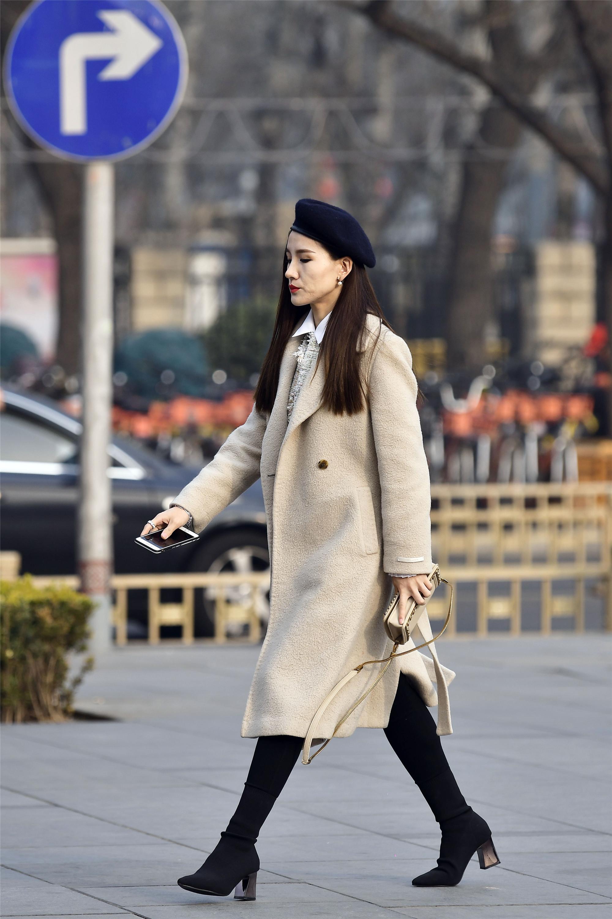 短裙过膝袜穿搭攻略 快手丝袜暗号解析