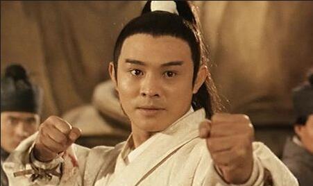 只有李连杰演出了张无忌忠厚外表下的心计