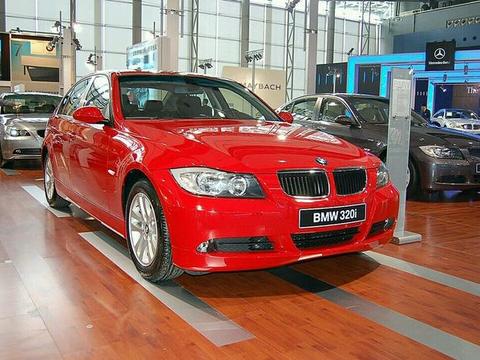 花五万买辆宝马3系！车主说：要的就是这个面子