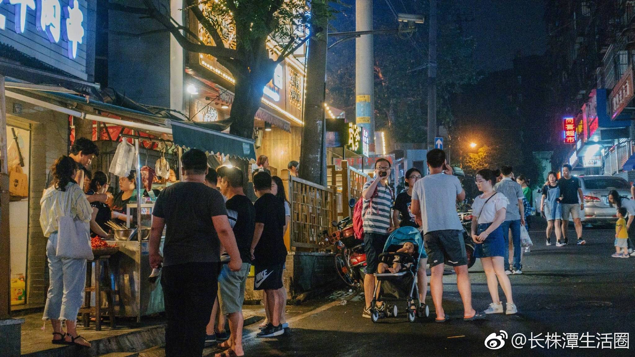 长沙,冬瓜山夜市,这里聚集了来自全国各地的吃货