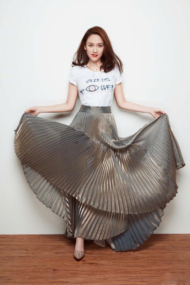 陈乔恩40岁生日，奚梦瑶凌晨送祝福，两人不愧是昔日的姐妹花