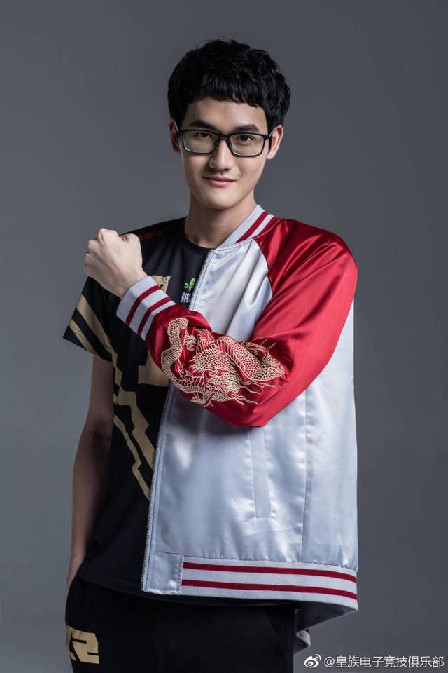 2018MSI季中赛RNG出征定妆照:如果奇迹有颜