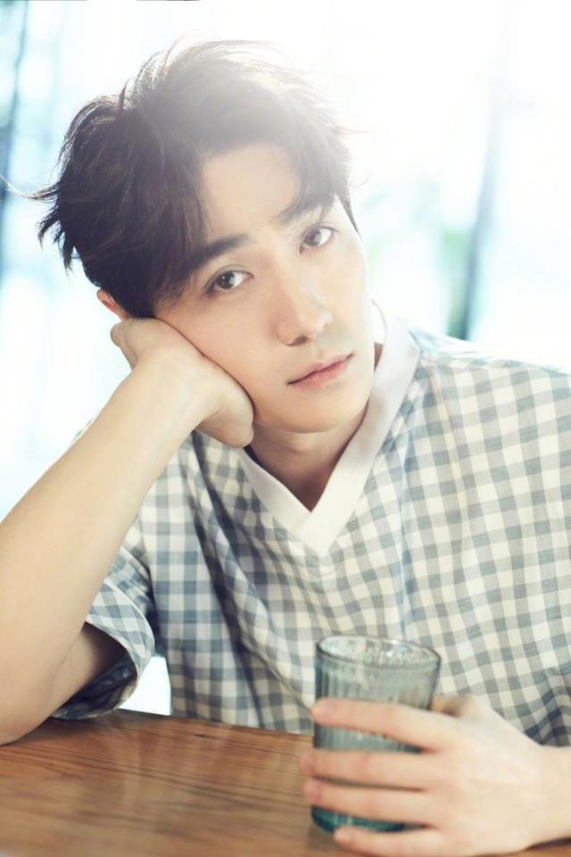 朱一龙粉丝质疑朱一龙工作室的能力,在微博上