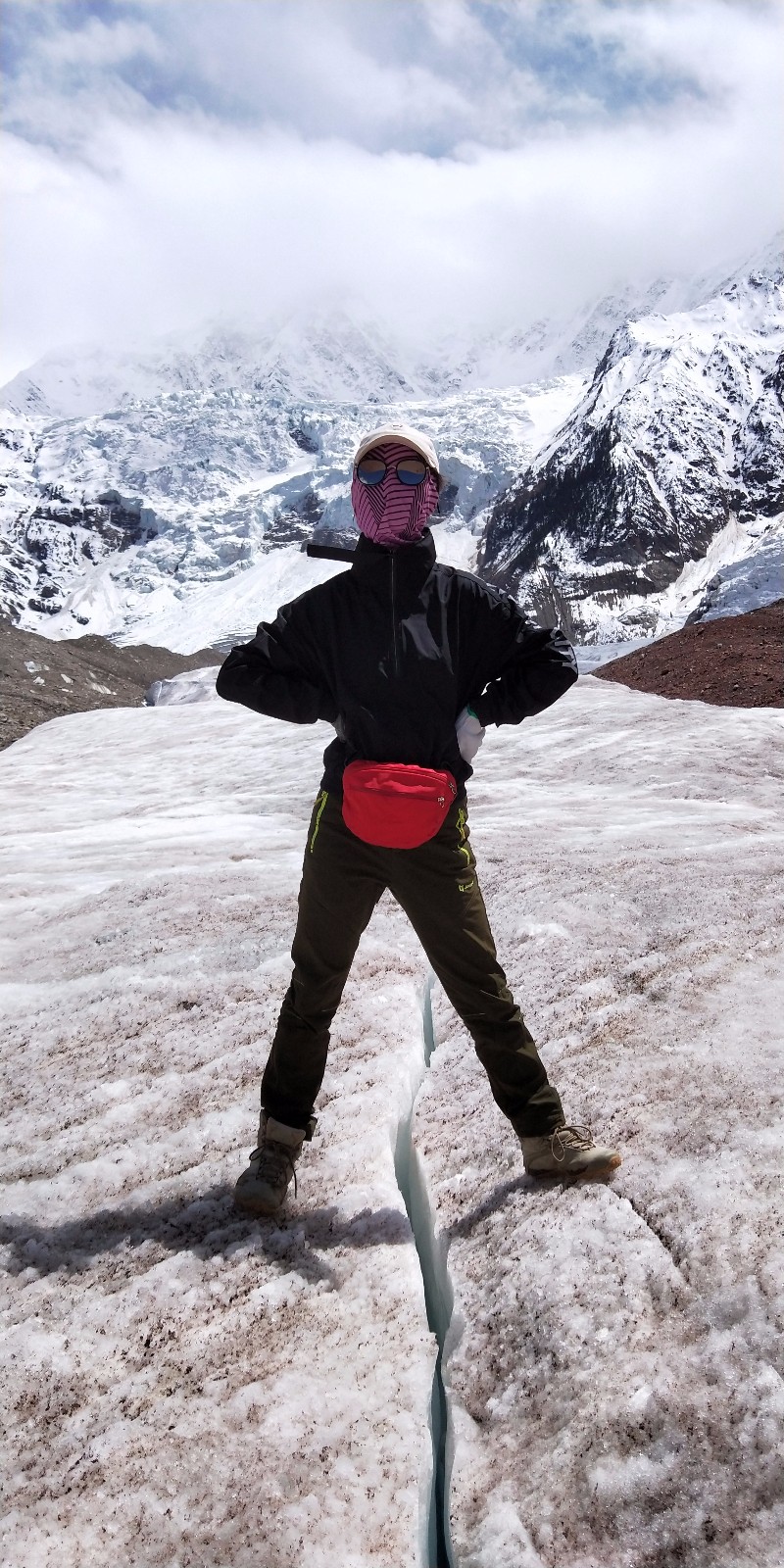 90后女孩徒步79天,翻雪山时曾断粮,被藏民收留