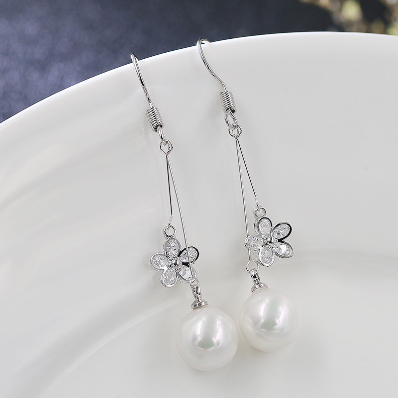 脸大的女人尽量别带耳钉,学精致女人这样佩戴