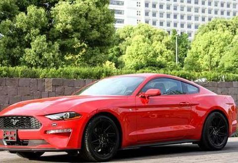 最具性价比进口跑车，仅38万比科迈罗更厚道，配2.3T百公里5秒45