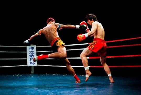 如果特种兵跟散打高手打起来,谁会更胜一筹?结