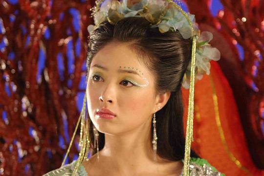 女星古装剧头上戴大花,杨颖垫底,杨幂第四,最后