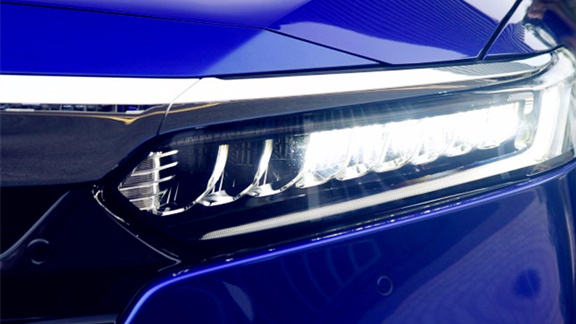 传说中的买发动机送车，1.5T就有194匹马力，油耗仅6升！