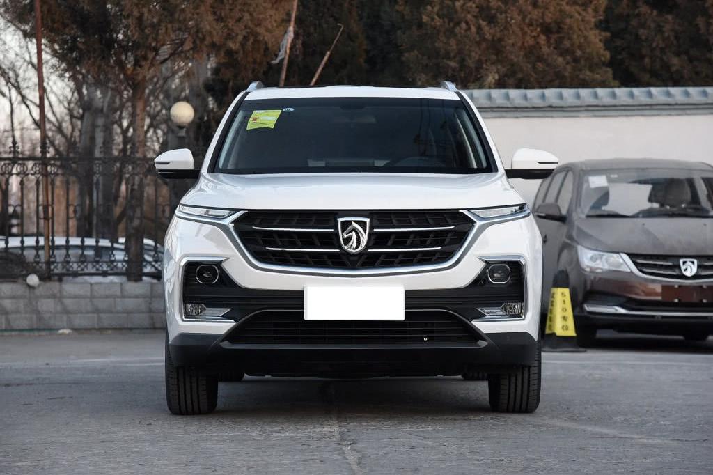 上市仅3个月销量就位居前十，价高量少的宝骏530到底为什么会火？