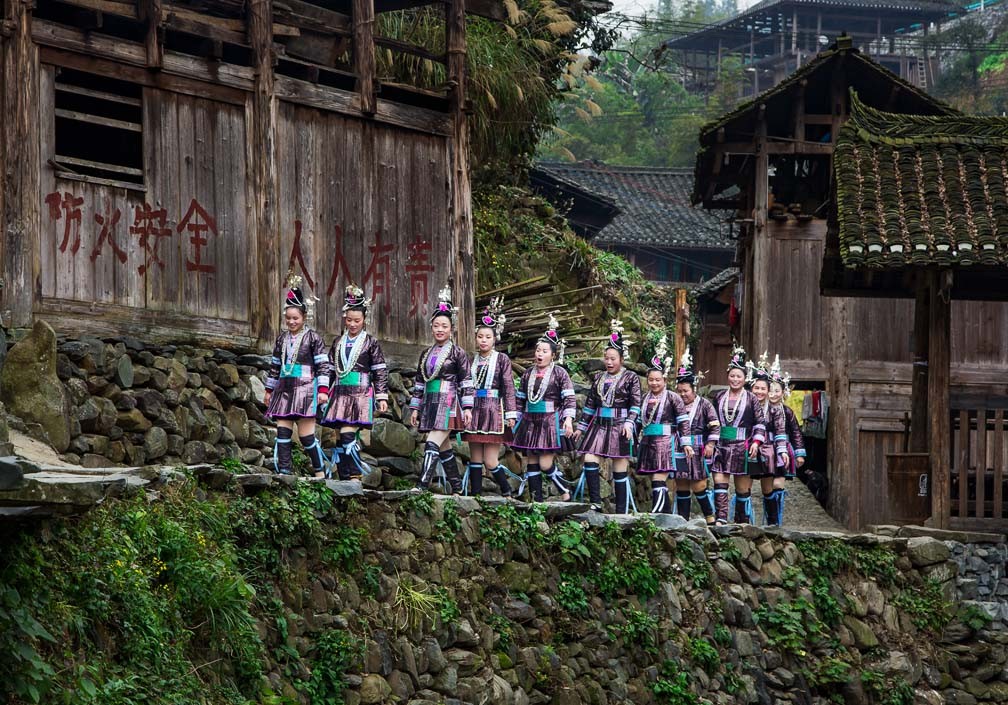 庄烧毁后,小伙每年自驾10万里,拍100个即将消失的故乡