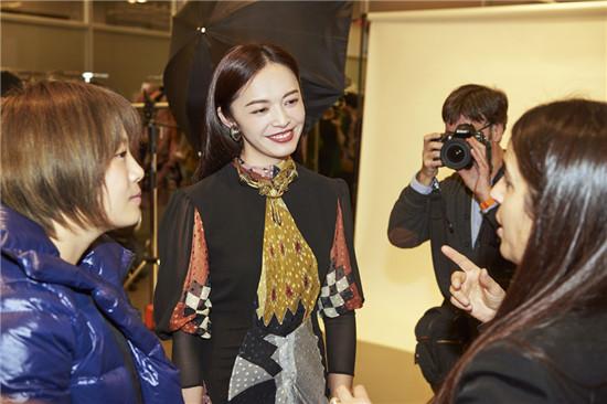 姚晨被质疑整容,工作室回应“又夸我们boss漂亮”笑翻网友