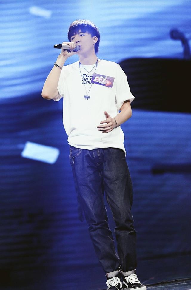 刘宇宁被央视邀请录节目,又上《天天向上》,已