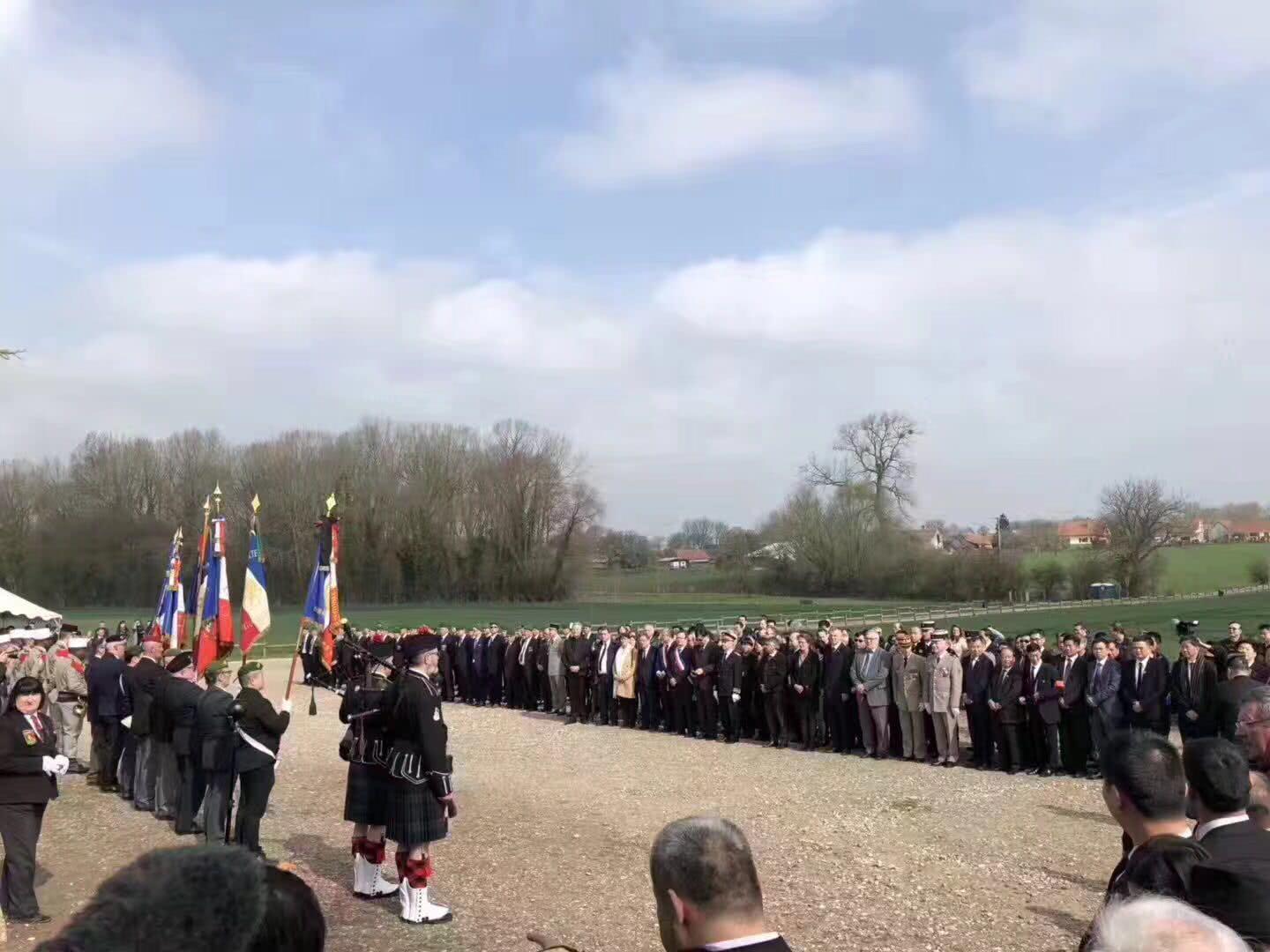 法国华工墓园举行清明公祭:没有华工,无中国一