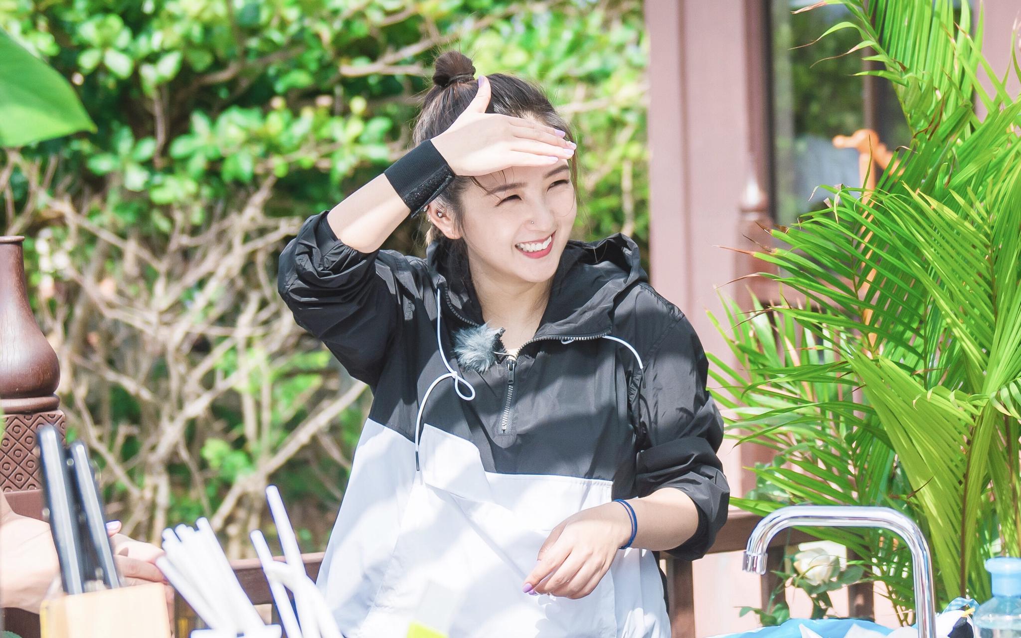 何洁勇敢公布恋情后还怼粉丝,再也不相信婚姻