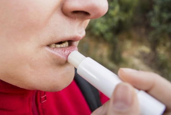 唇色深什么原因?原来嘴唇的颜色决着定你的健