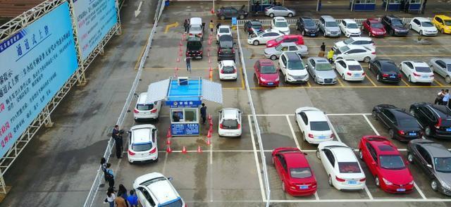 车辆异地年检新规9月1号实施,车主:我们笑了,黄