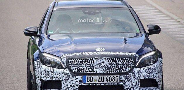 奔驰新款C63旅行版谍照曝光，其能否像奥迪RS6一样引进国内呢？