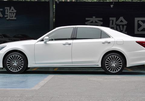 最倒霉的日系车，曾卖50多万，今20万，“高不成低不就”！