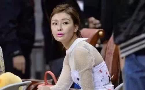 广东宏远老板娘吴迪被球迷称为CBA最美老板