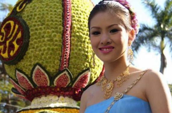 男人到这旅游不要带女朋友! 花钱租一个美女, 