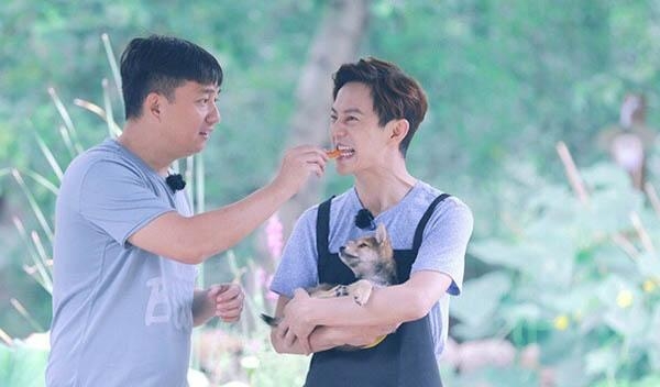 黄磊地位有多高?直接给黄渤宋丹丹何炅起外号