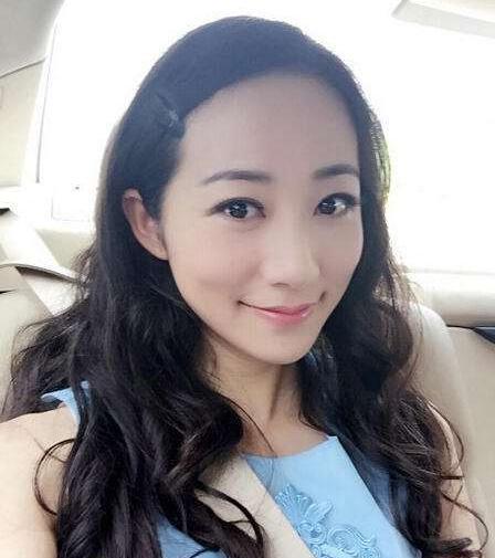 杨幂背后的神秘男人, 身价千亿背景不输韩雪, 难怪娱乐圈无人敢惹