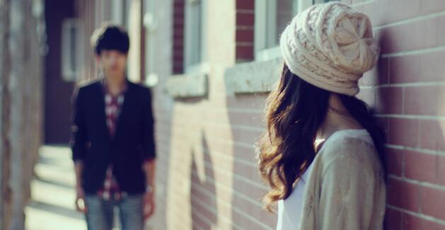 男朋友说我家没房,他妈有可能看不上我,我该怎