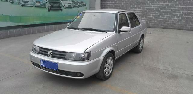 2012年的大众捷达2.5万拿下, 既经典又耐用, 就是丑了点