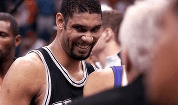 科比与邓肯生涯交手数据对比, 这才是真正的一