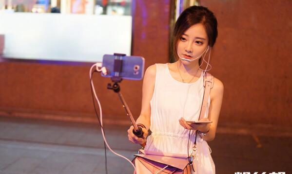 斗鱼十大主播年度盛典粉丝团战斗力排名 阿冷