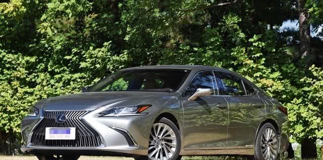 很豪华很佛系 雷克萨斯ES200H-著名车评人YY