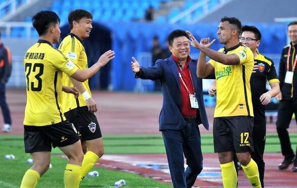 中甲积分榜: 一方继续领跑, 申鑫降至第七, 北控