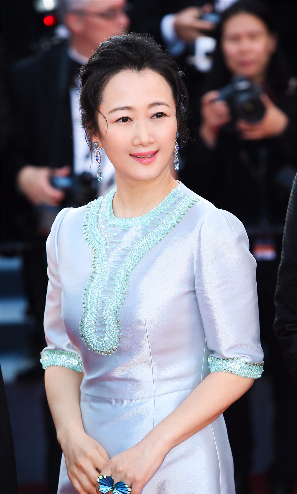 《江湖儿女》全球首映反响热烈 现场观众起立鼓掌5分钟